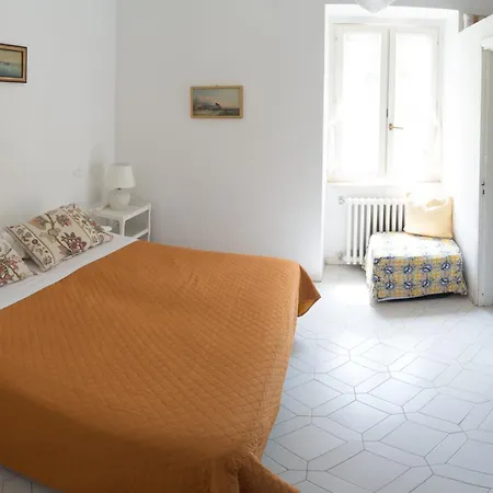 Aurora Caprese Villa *