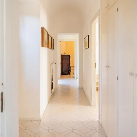 Aurora Caprese Villa *