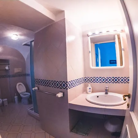 Willa Aurora Caprese